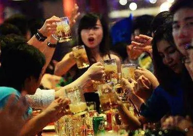 朋友小聚的唯美句子文案