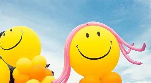 爱笑的正能量说说文案