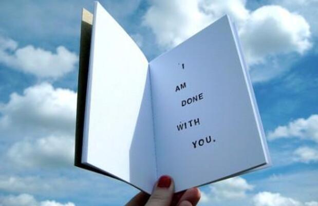 为了生活不容易的短句子文案