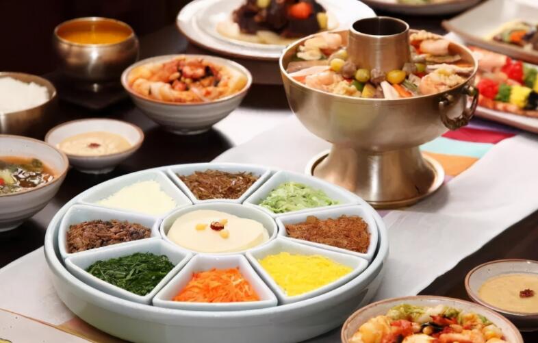 吃饭适合发朋友圈的句子文案