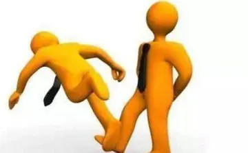 针对工作遇到小人的句子文案