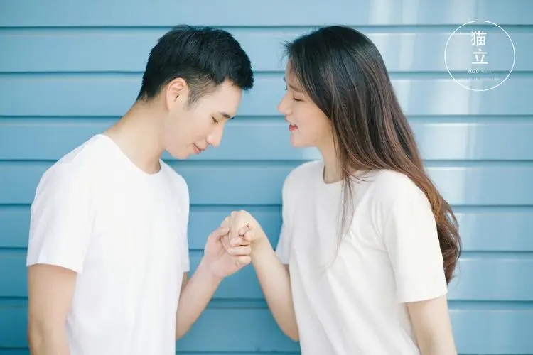 关于等待爱情的诗句文案