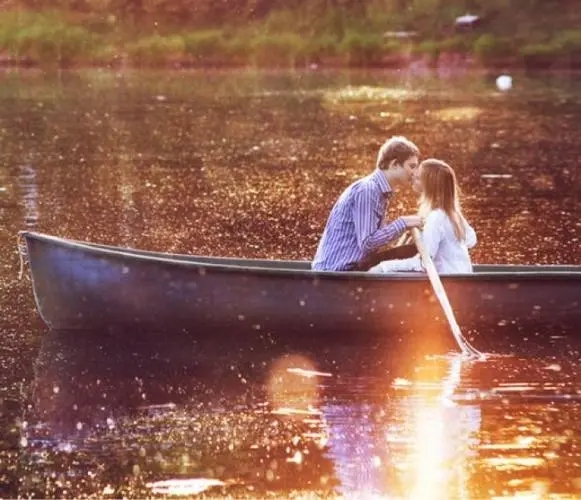 描写接吻唯美的语句文案