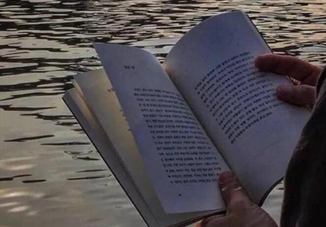 十二个月文艺的句子文案