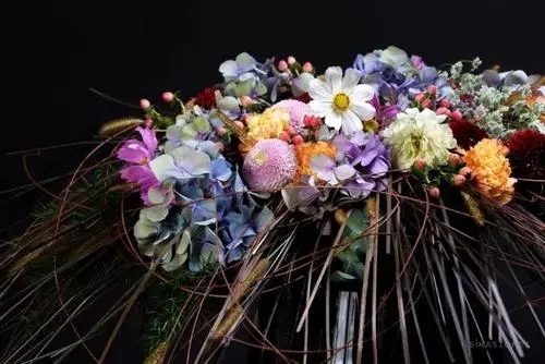 赞美花艺师手艺的句子文案