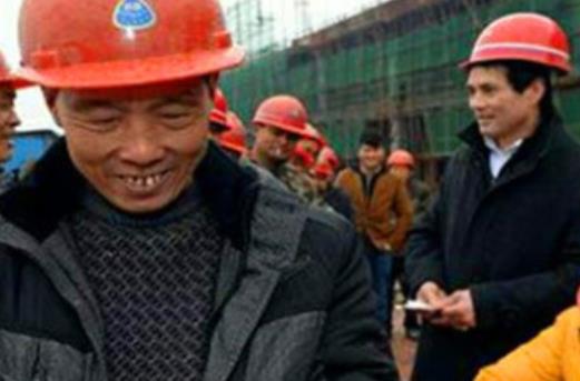 表达出门打工的心情句子文案