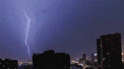 从睡梦中被雷声惊醒的句子文案