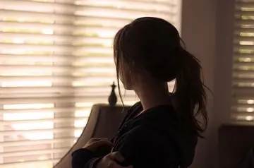 表示心里很烦的朋友圈