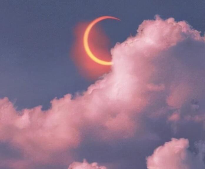 描写天空的优美段落