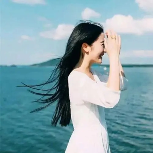 夸人漂亮的句子文案