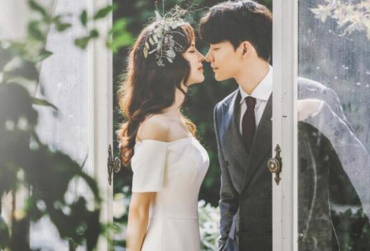 婚礼现场新娘对新郎说的话简短