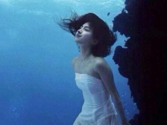 一瞬间绝望放弃的句子文案