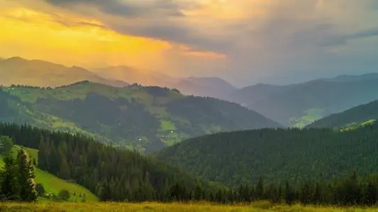 形容山间美景的句子文案