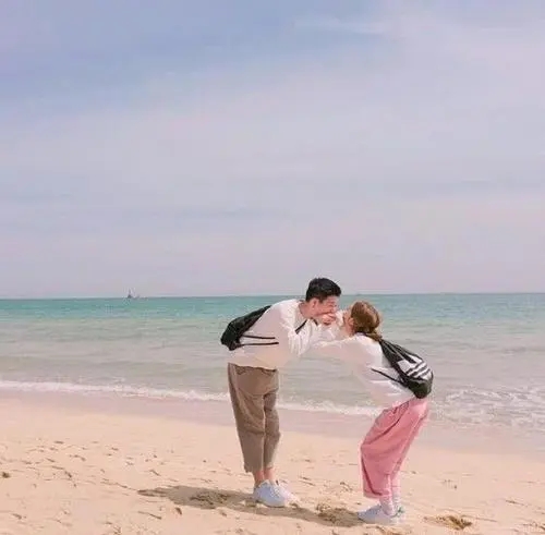 情侣秀恩爱的句子文案