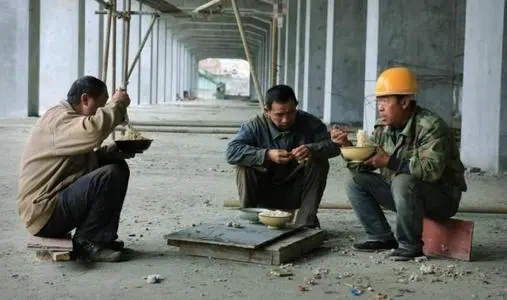 工地的生活很辛苦说说文案