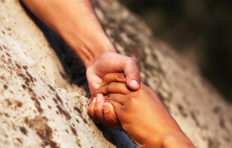 致拼搏路上的自己诗句文案