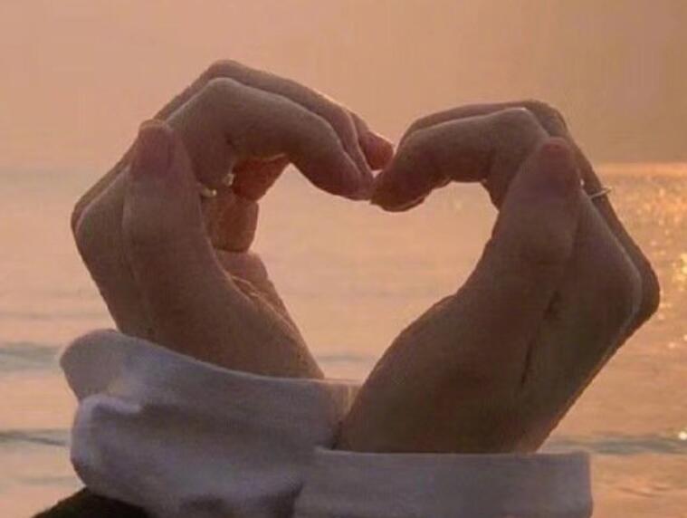 适合朋友圈公开男朋友的句子文案