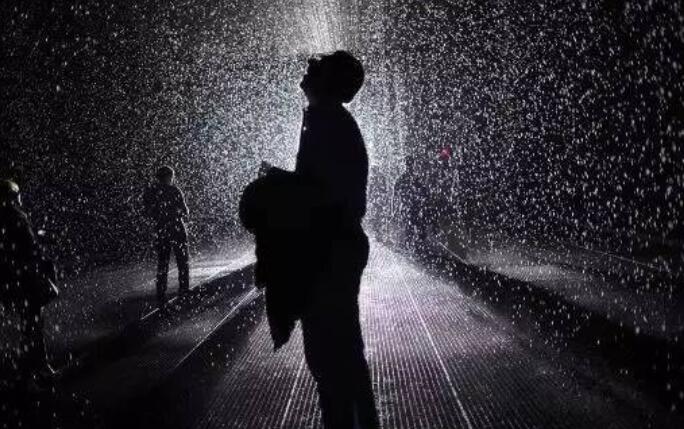 恨自己不够狠心的句子文案