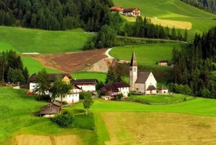 说人管得宽的句子文案