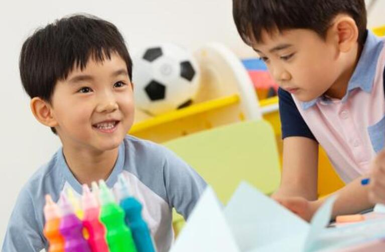 幼儿园老师发的朋友圈