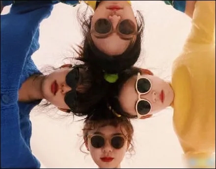 姐妹合照发朋友圈说说文案