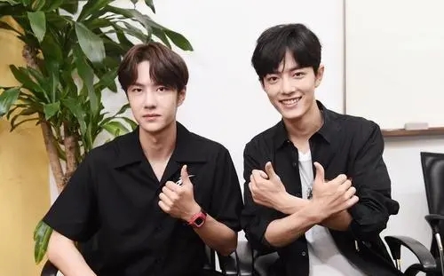 爱慕肖战的句子文案