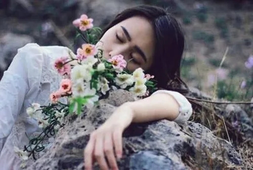 写给不自重的女人的话