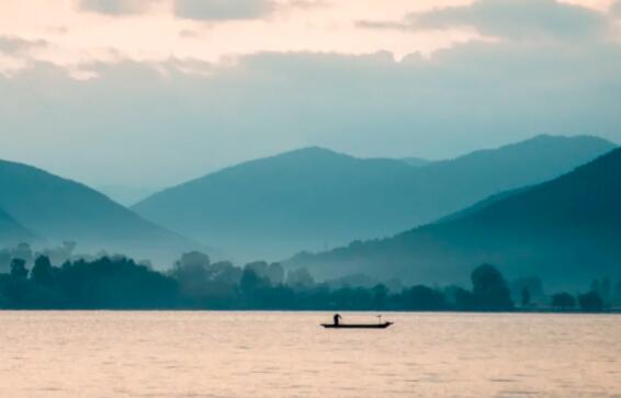一步错步步错经典句子文案
