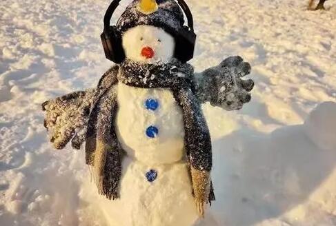 朋友圈晒老弟的句子文案