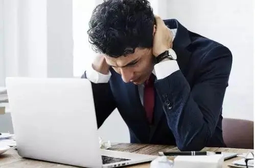 形容一个人工作能力差的句子文案