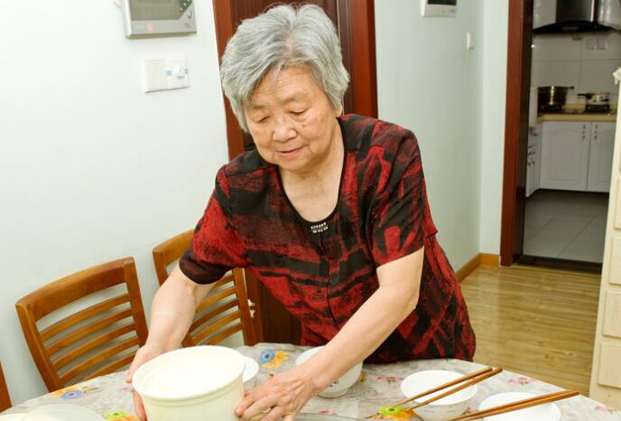 奶奶的三句话作文600