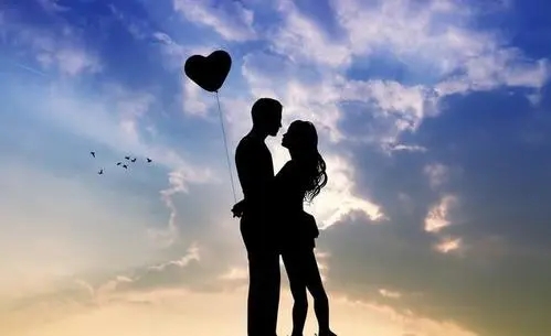 形容对某人心动的诗句文案