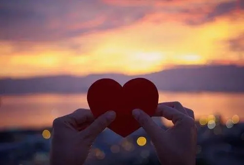 经典美好爱情诗句文案