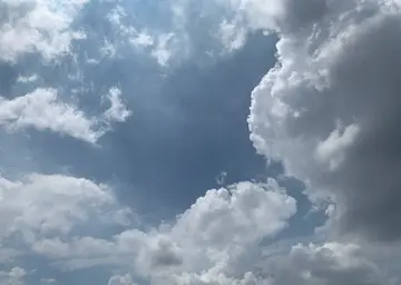 朋友圈天气热的说说文案短句