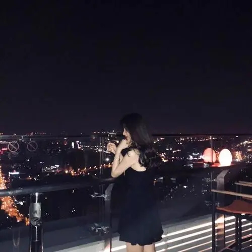 楼顶吹风的句子文案