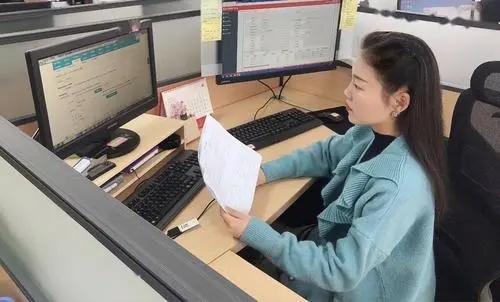 入职一年感言朋友圈