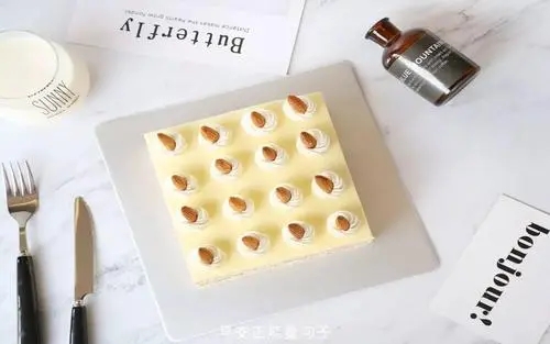 蛋糕早安暖心话短句