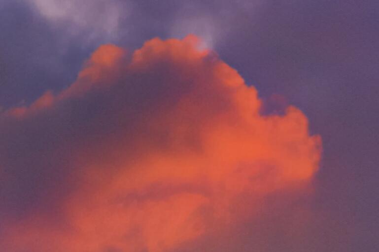 偶尔失眠的说说文案朋友圈