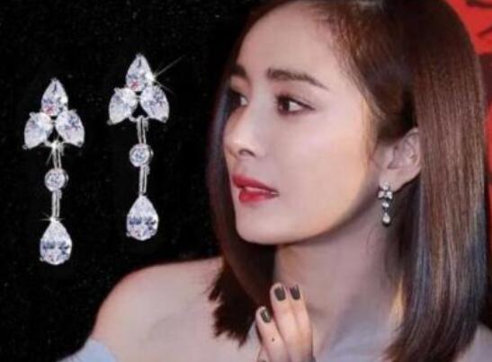 自己带耳环的说说文案