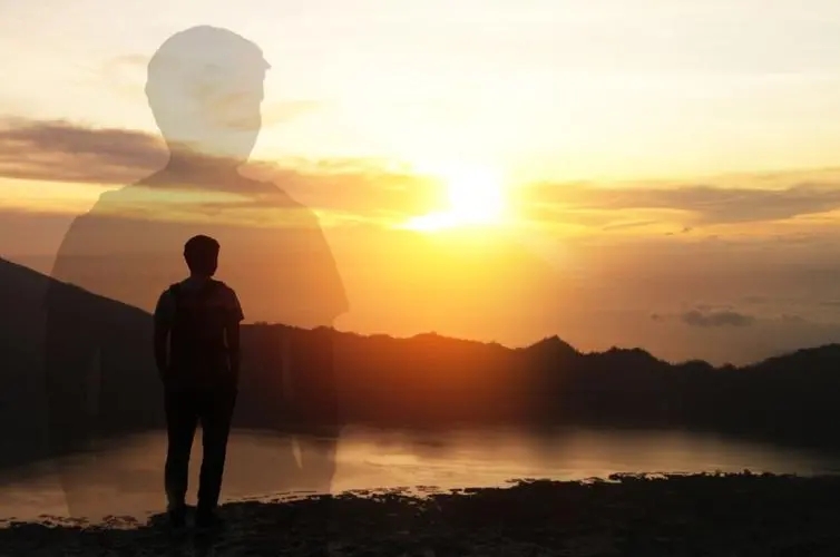 思念家乡的老人感叹万千的句子文案