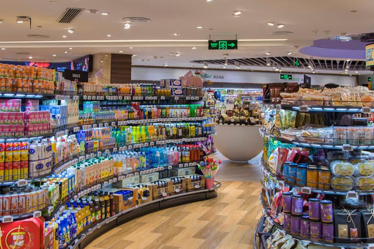 超市里的商品真多写一段话