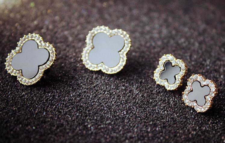 赞美耳钉饰品唯美句子文案