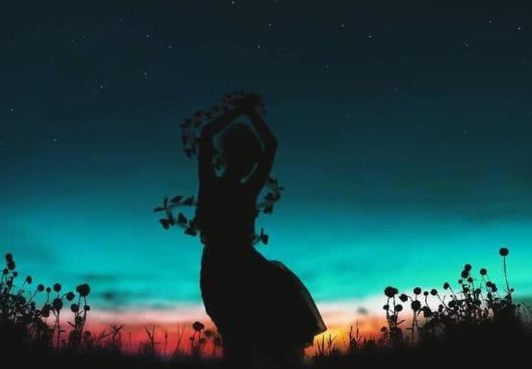 高情商短句幽默晚上发的