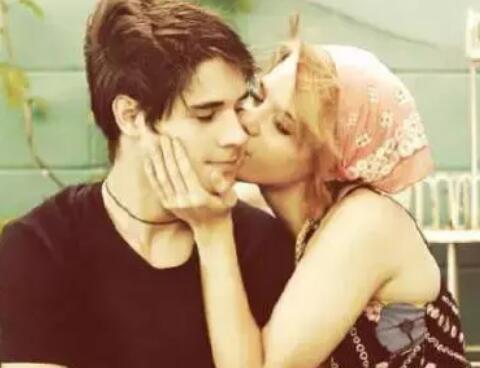 生活处处充满套路的句子文案