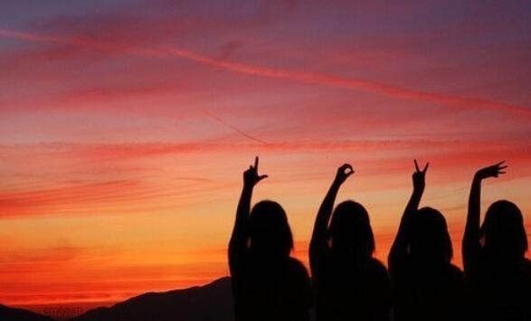 扎心语句文案跟友情有关