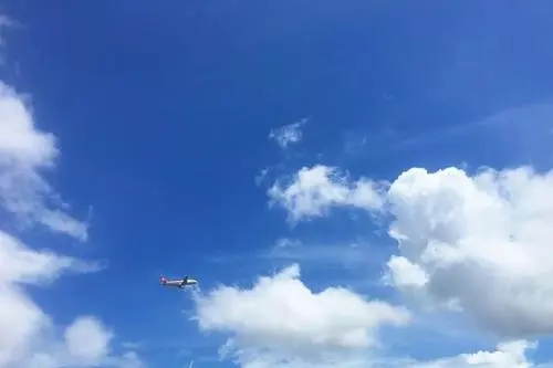 形容天空很蓝很美古诗