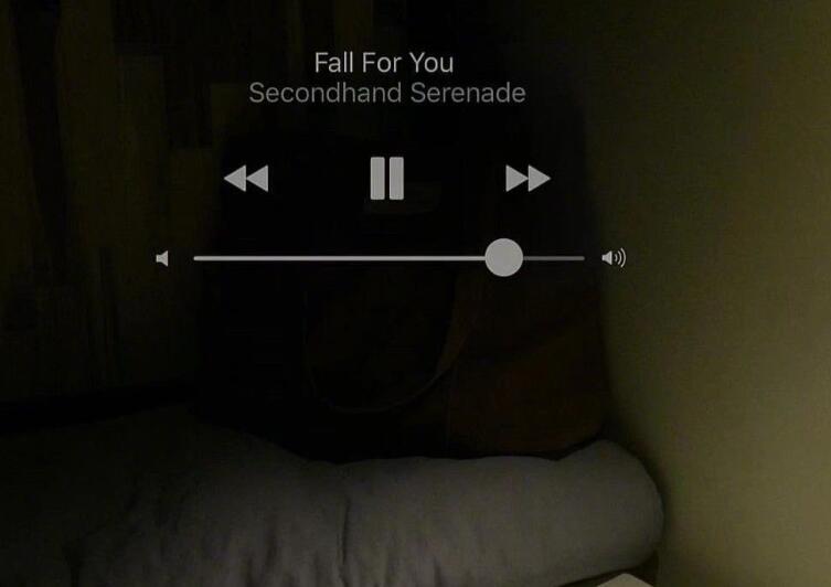 心情不好睡不着的说说文案