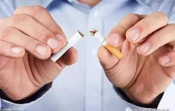 劝戒烟的名句文案