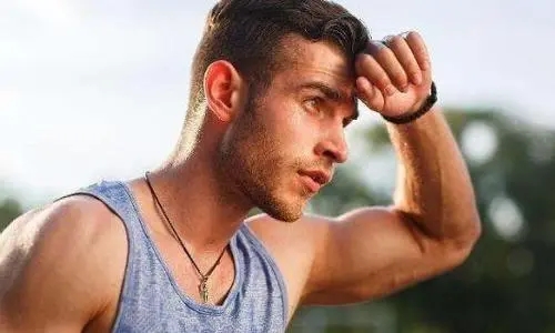 流汗锻炼身体的句子文案