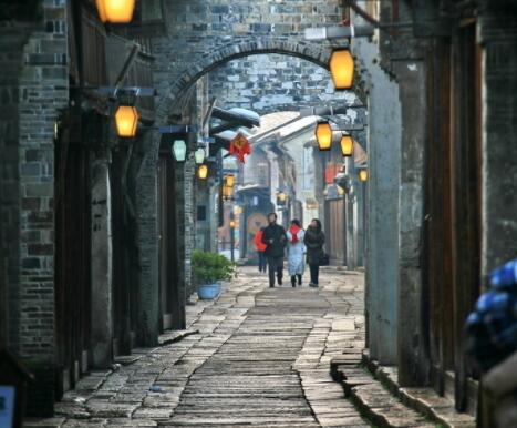 描写古巷沧桑唯美句子文案